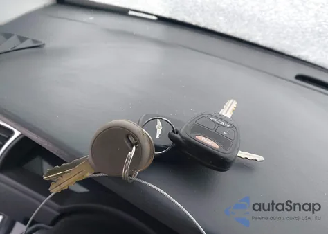 2007 Chrysler Pacifica Touring z USA, uszkodzony, nr VIN 2A8GF68X37R243988